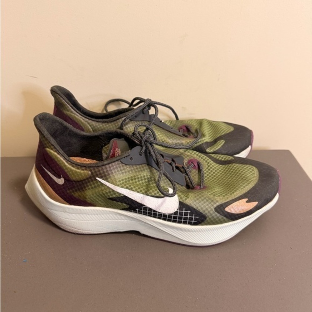 Mens Nike Vapor Street PEG SP Cargo Khaki Spruce Aura Running Shoes